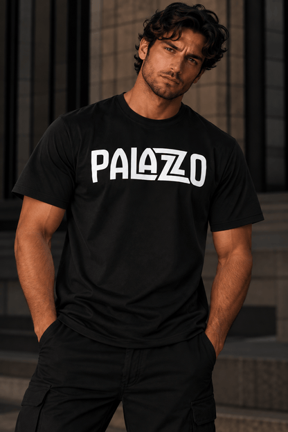 Schwarzes T-Shirt aus 100% Baumwolle mit großem weißen Palazzzo-Logo, bequemes Streetwear-Design, ideal für lässige Outfits